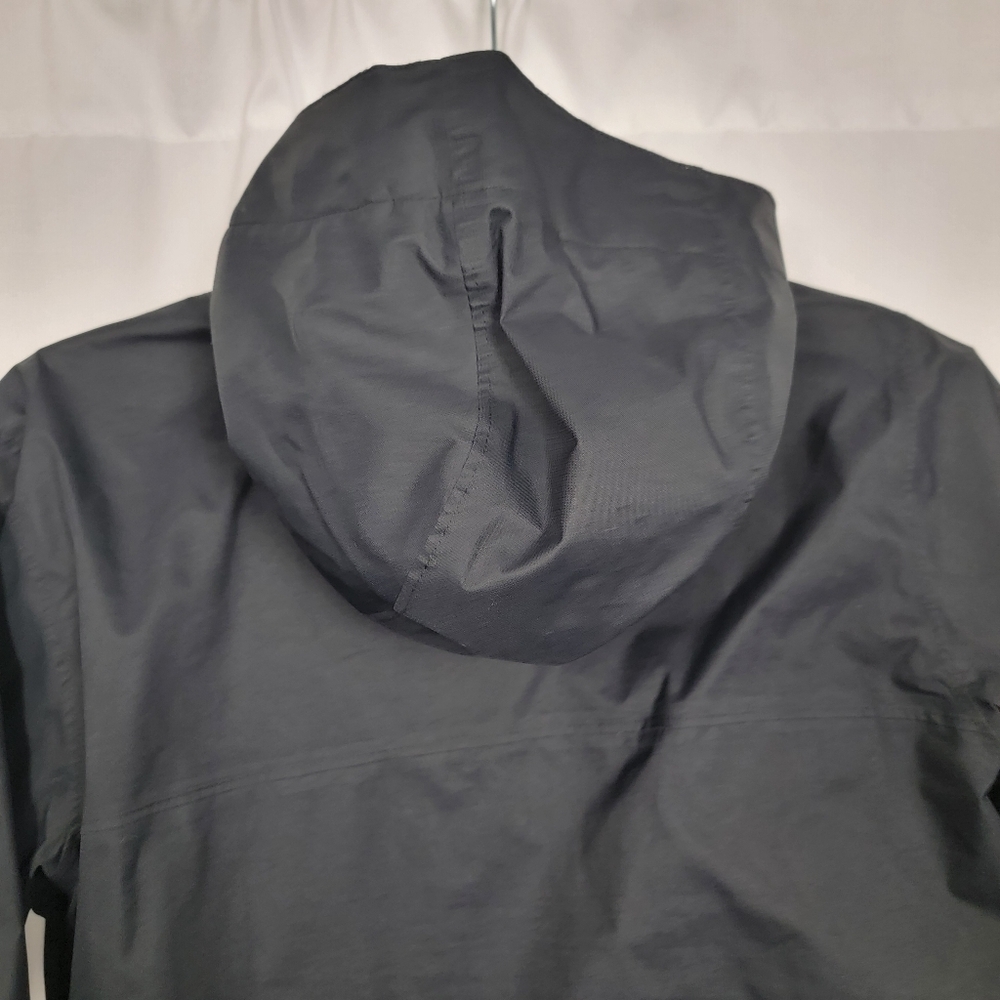 Mountain Equipment Coop Boys Jacket #2668 - Picture 13 of 15